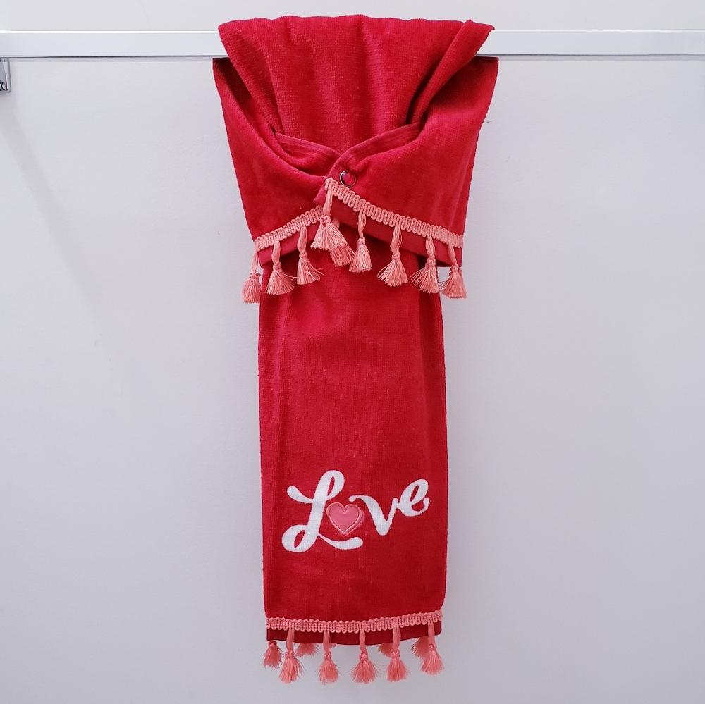 🩵NEW!❄️#9140-A■Valentine's themed Hang'N'Snap Hand Towel 🤍RED JEWEL snap - Picture 5 of 6
